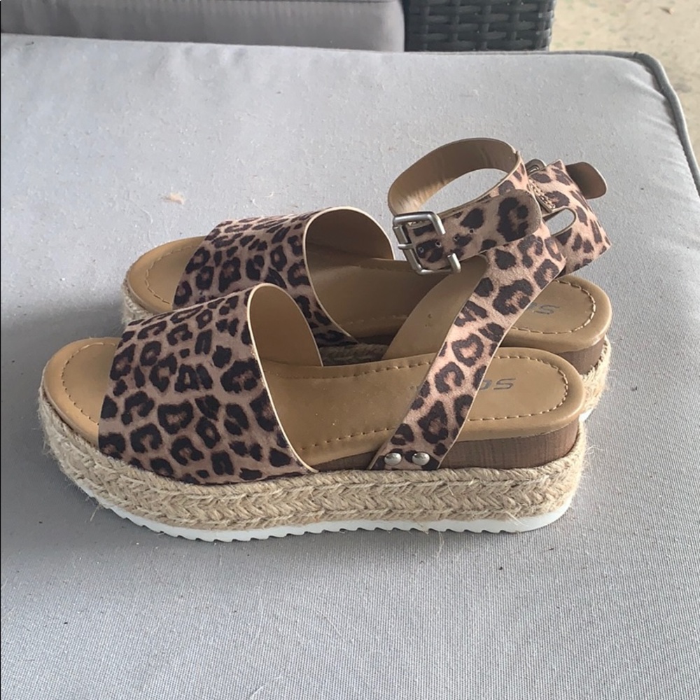 sandals